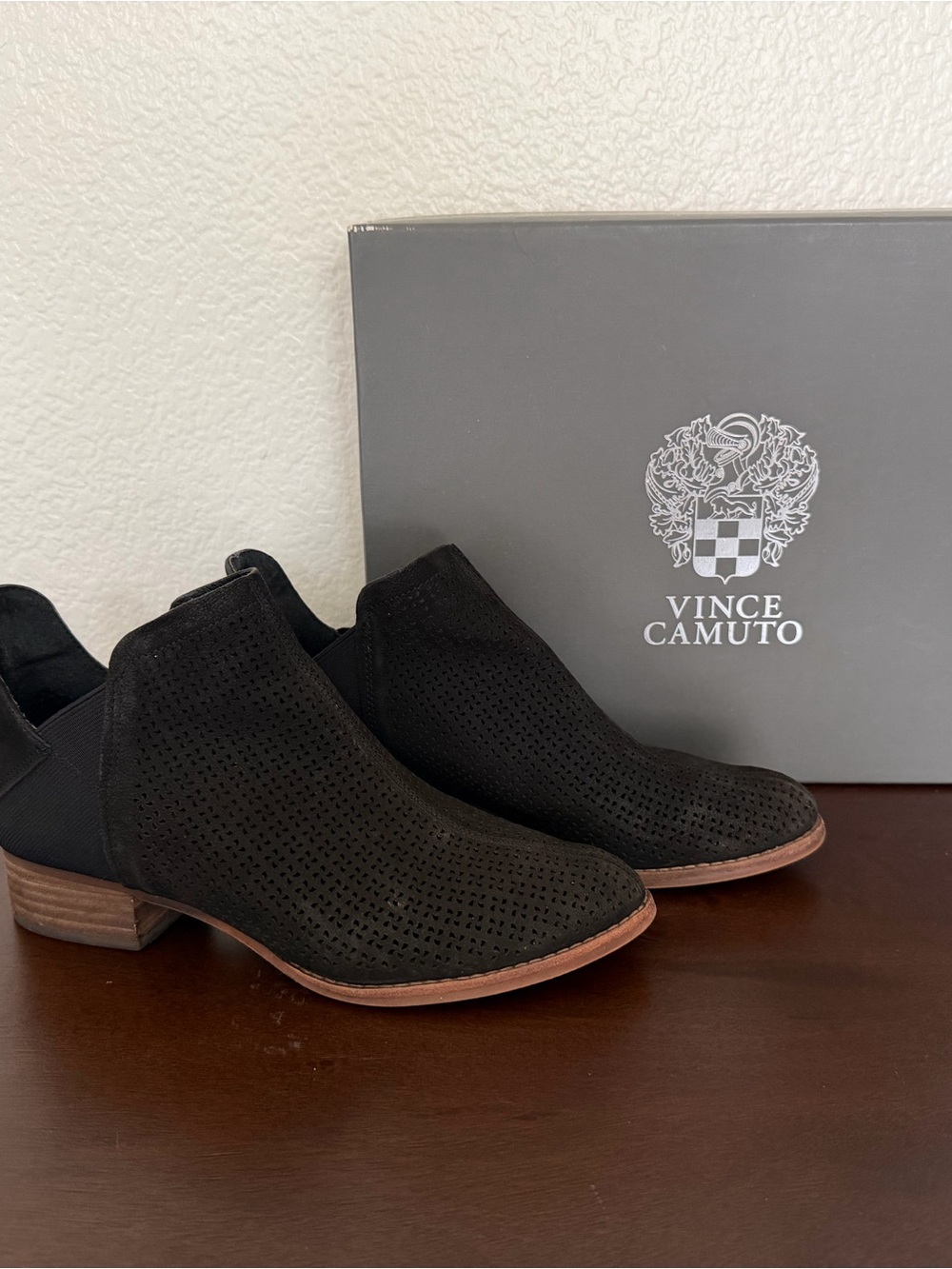 ✨ Vince Camuto Celena Perforated Ankle Booties | Size 7 | Black